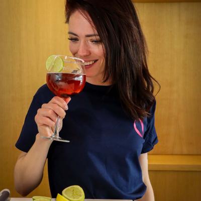 Atelier mixologie avec les vins de la gamme orélie !