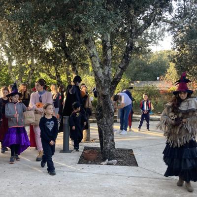 Spécial Halloween à l'Aven d'Orgnac : ateliers "masque sorcier.ère.s", visites contées  et Friandises sous terre : l'Aven d'Orgnac en mode Halloween
