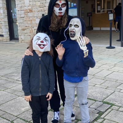 Spécial Halloween à l'Aven d'Orgnac : ateliers "masque sorcier.ère.s", visites contées  et Friandises sous terre : l'Aven d'Orgnac en mode Halloween