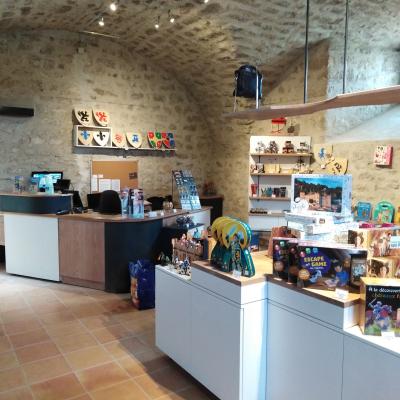 Exposition Inès Nano Del Ortega à la boutique du château de Vogüé